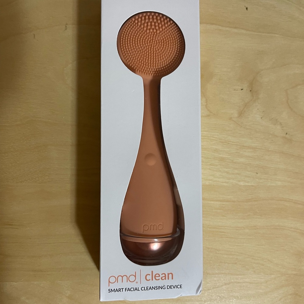 PMD Clean Smart Facial Cleansing Device